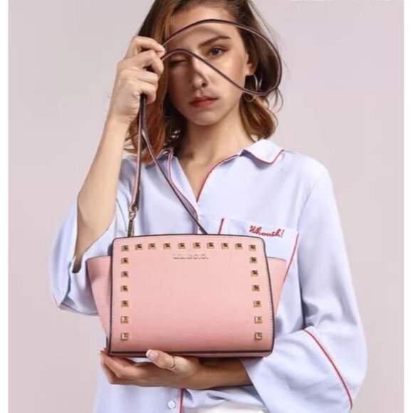 Michael Kors Women's Pale Pink Leather Selma Studded Tote Size Small 1826 - Picture 2 of 14